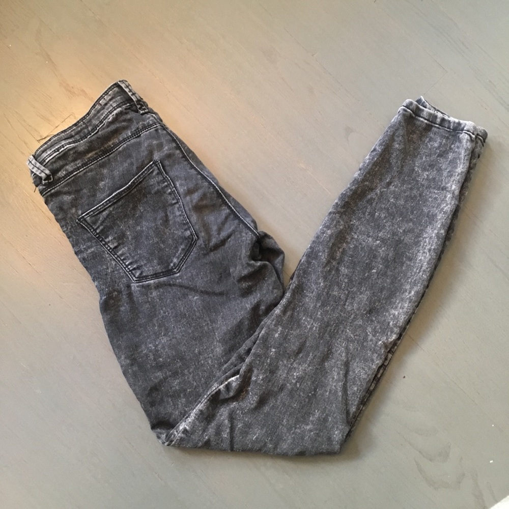 Skinny jeans